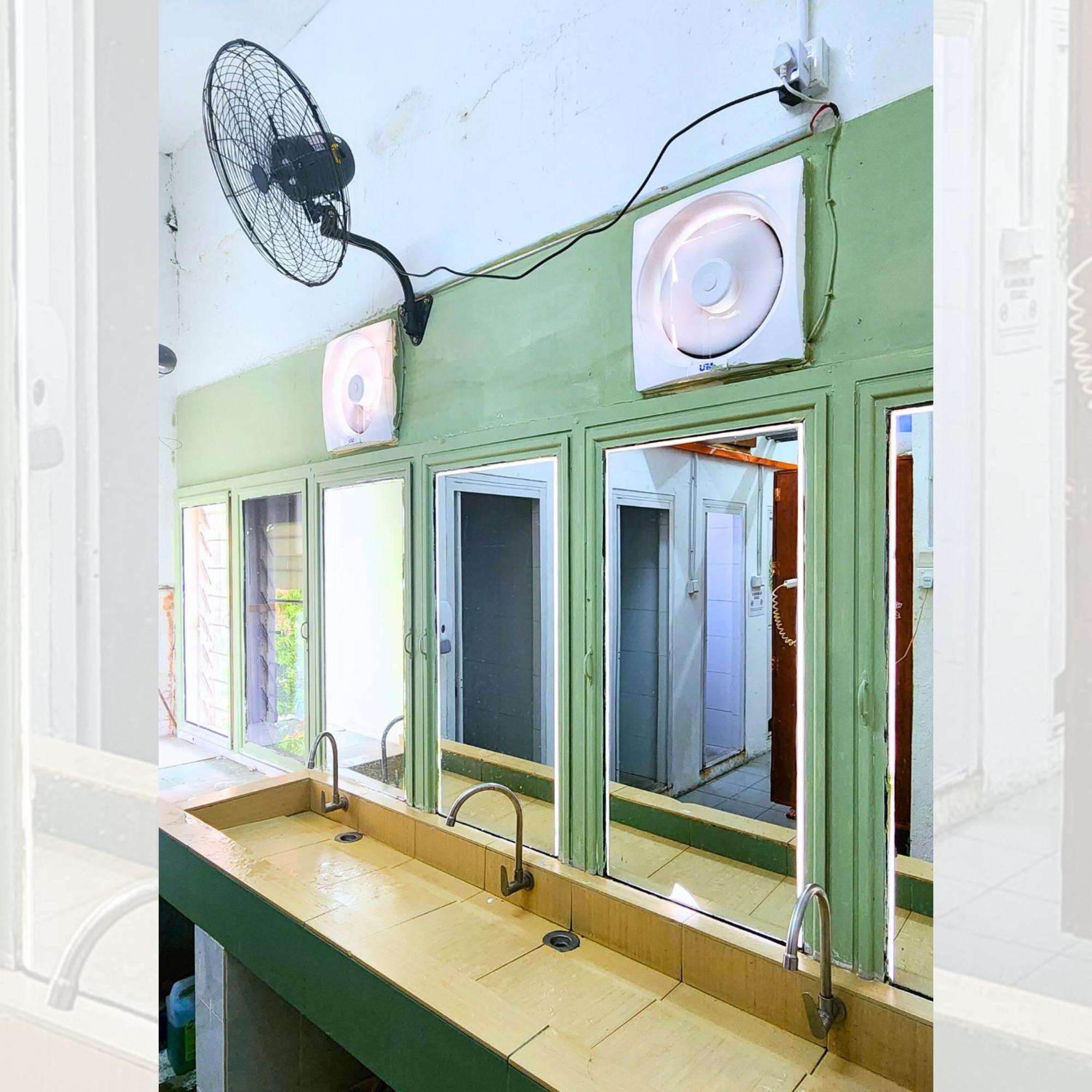Bestow Capsule Hostel Куала Лумпур Екстериор снимка